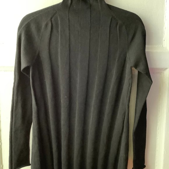 Annette Gortz Ladies Sweater - Picture 3 of 6